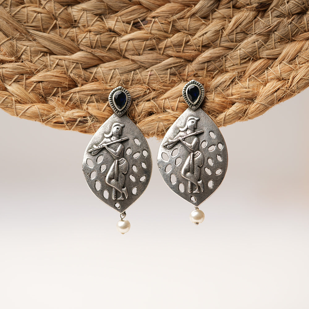 Kanha- Silver Brass Pearl dangler earrings(Black)
