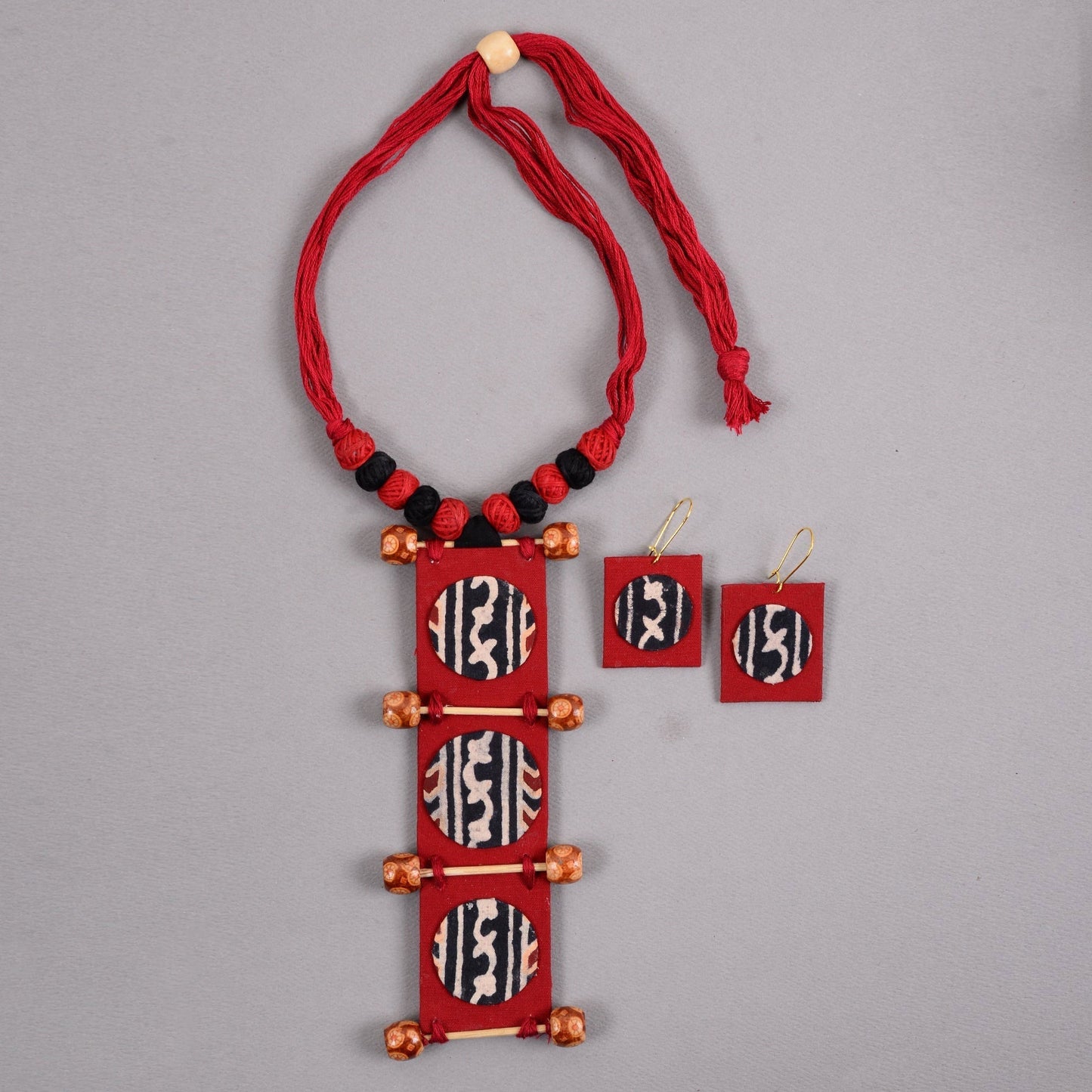 Mridini- Handcrafted Fabric Clay Necklace Set
