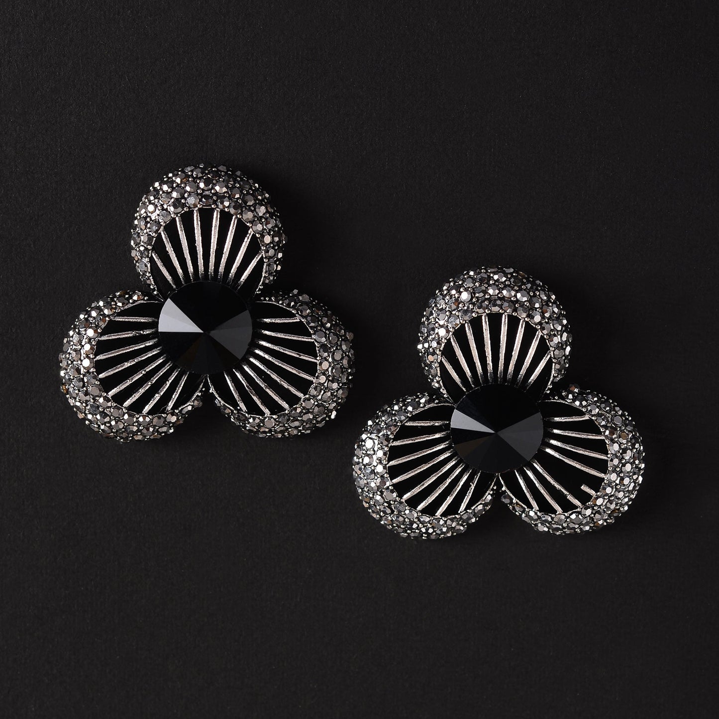 Lily Gleam- Stone studded stud earrings