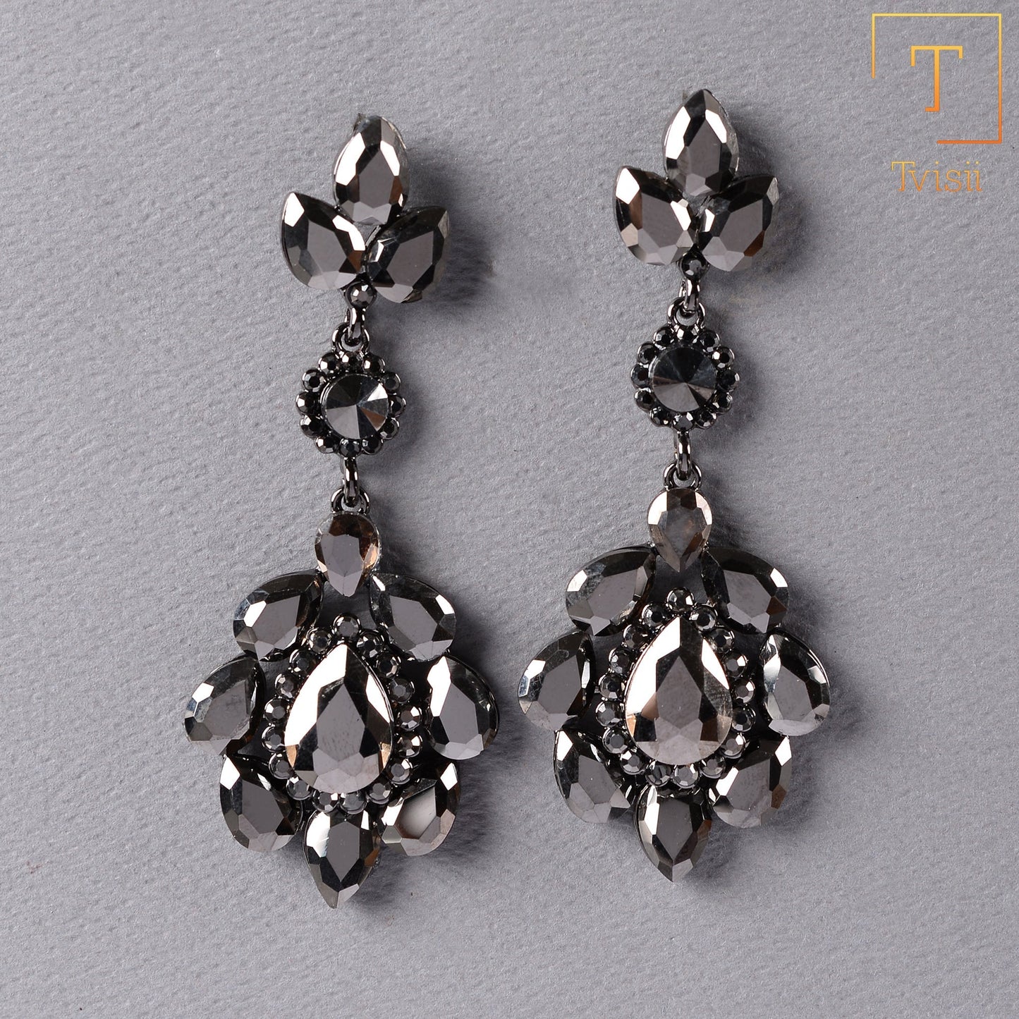 Lume Thread- Stone studded dangler earrings