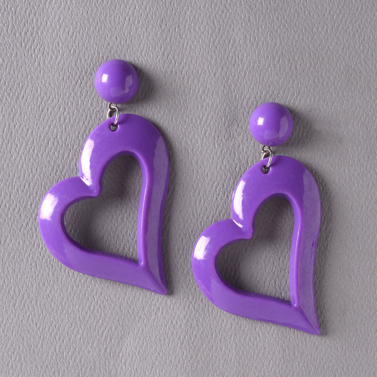 Hey Heart- Heart shaped dangler earrings