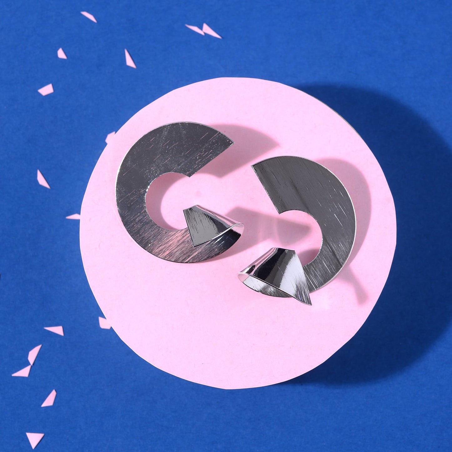 Joyful Thread- Silver circular Hoop earrings