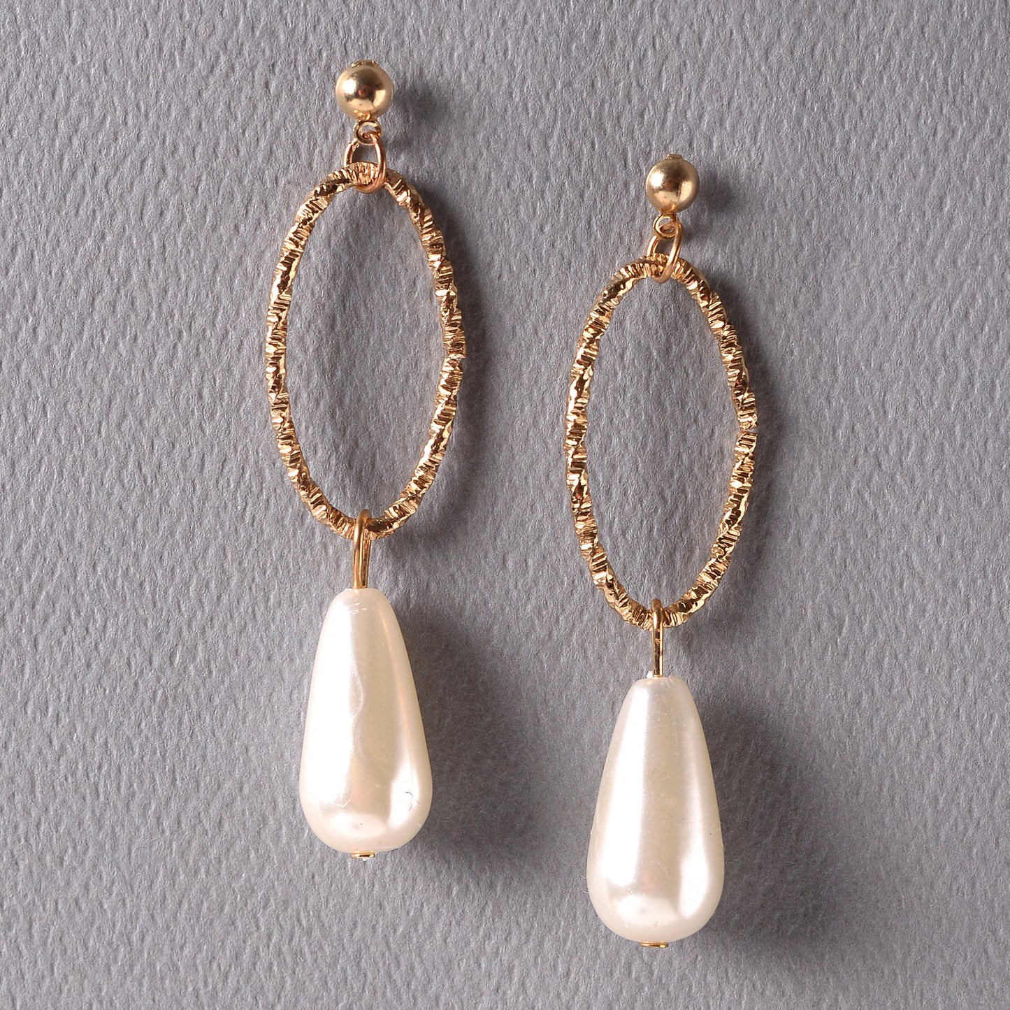 Pop Shapes- Ganging Pearl Dangler earrings