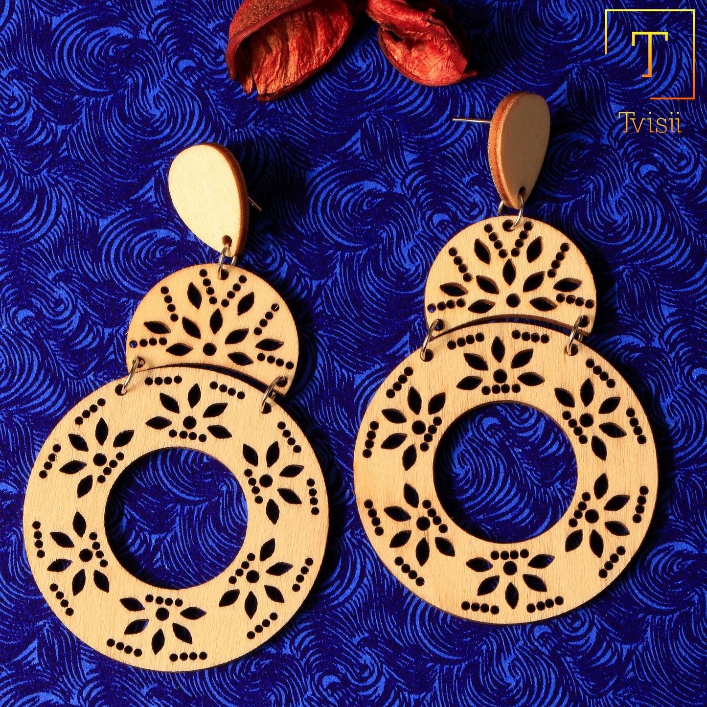 Tropic Vein- Wooden dangler earrings