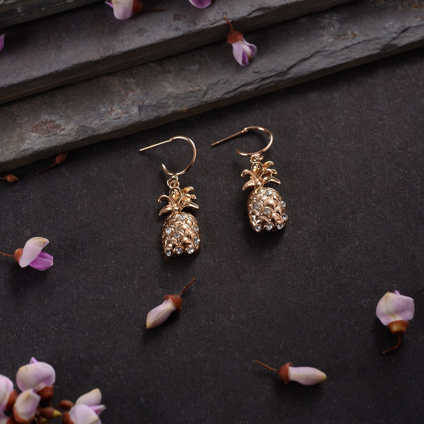 Golden Edge- Golden Dangler Earrings