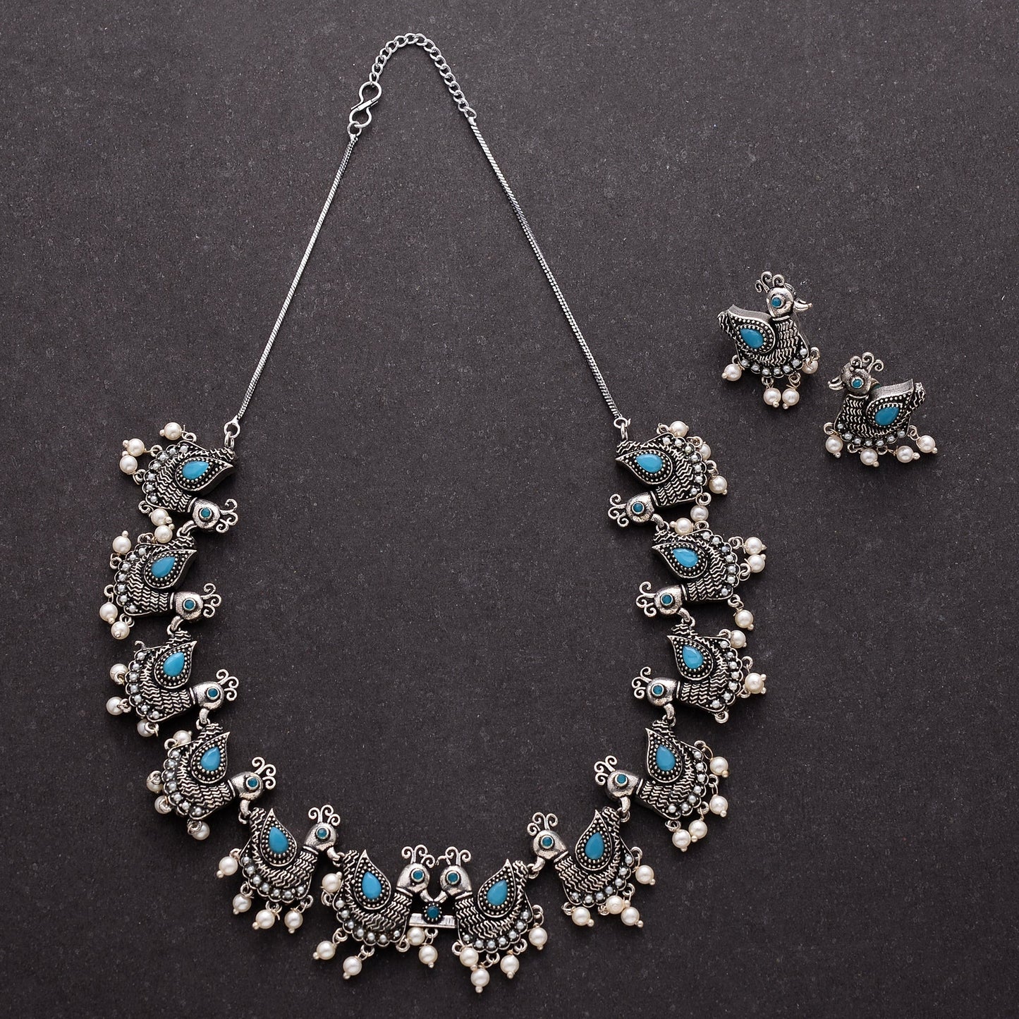 Shobhita – Silver-Toned Brass Necklace Set