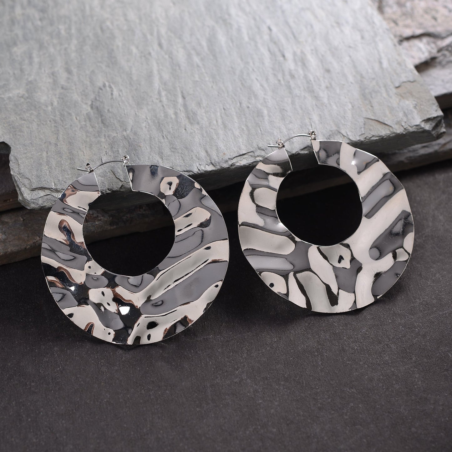 Camo-Cute- Circular shaped dangler earrings