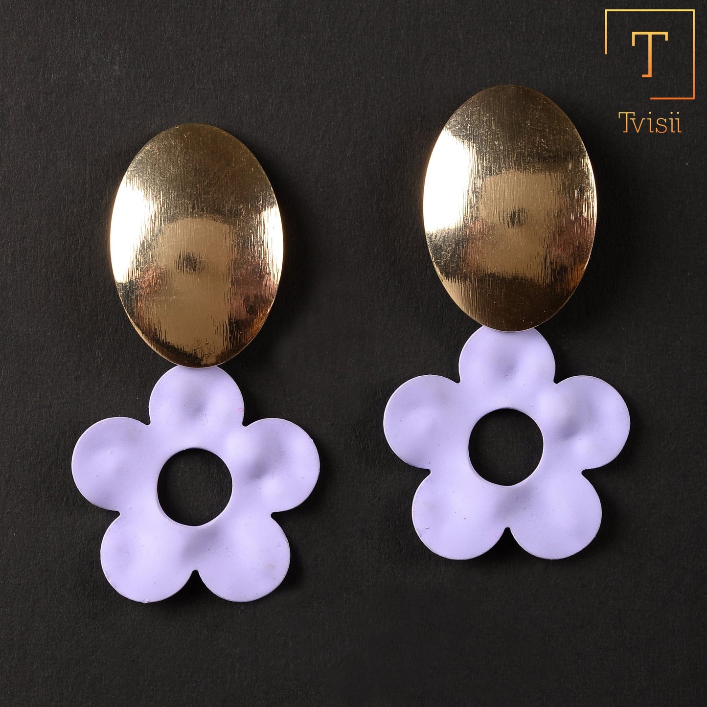 Flower and stone- Flloral stud earrings