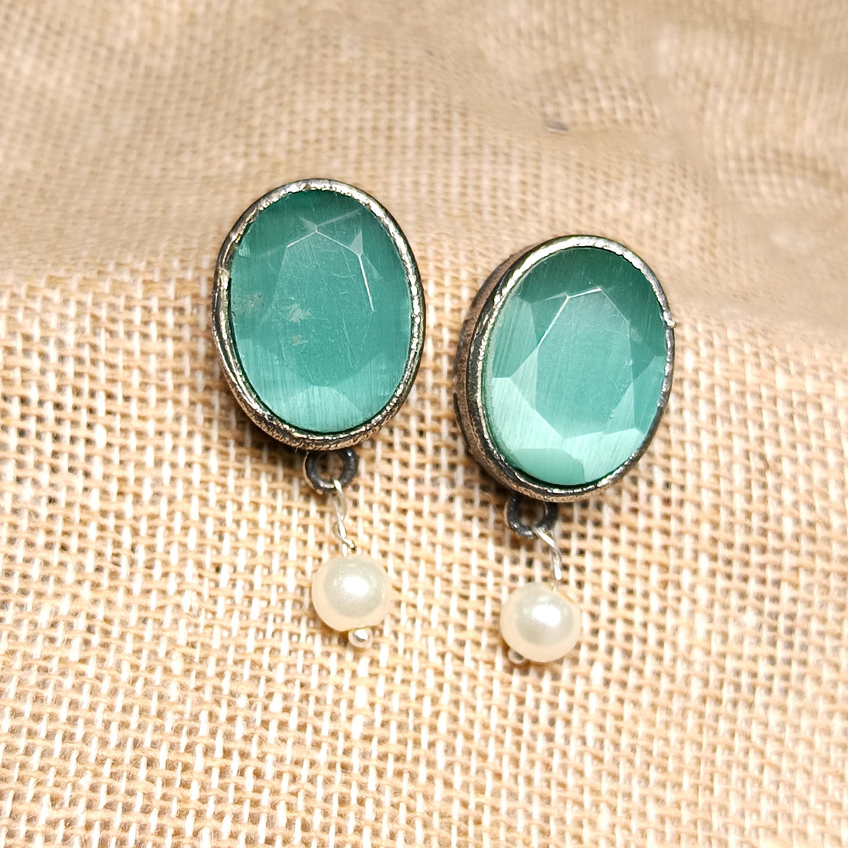 Boond- Silver Brass Stone-Studded stud earrings(Mint)