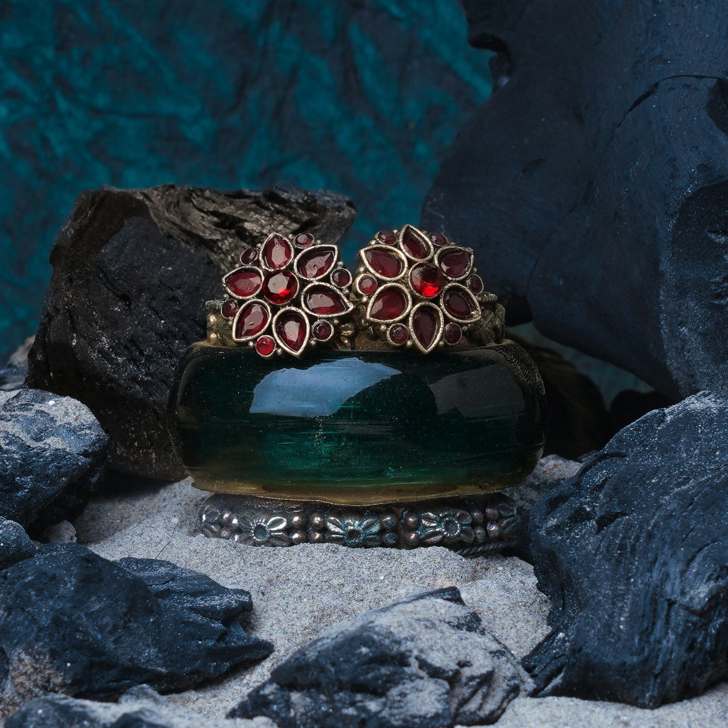 Kusuma- Silver oxidised Stone-Studded stud earrings