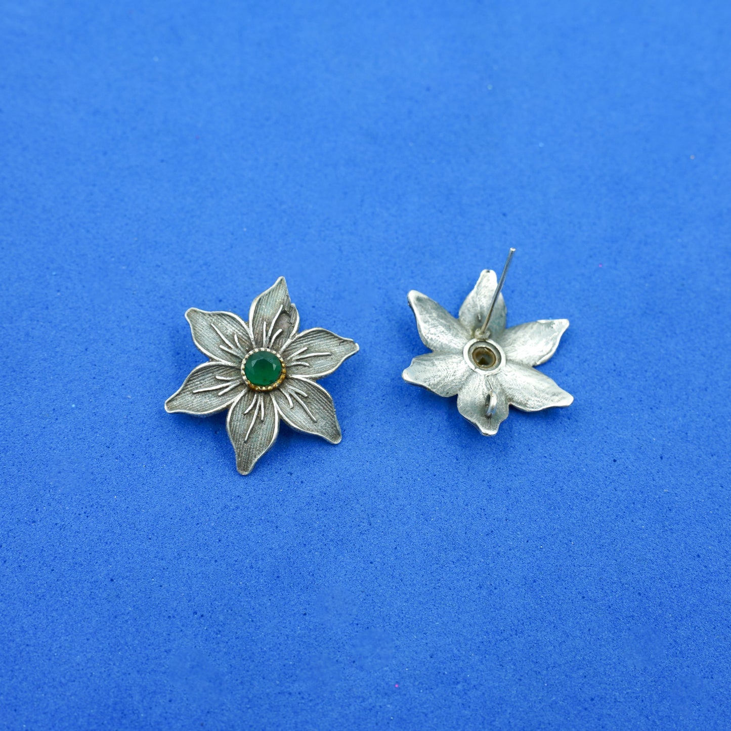 Juhi- Silver Brass Stone-Studded Stud Earrings(Green)
