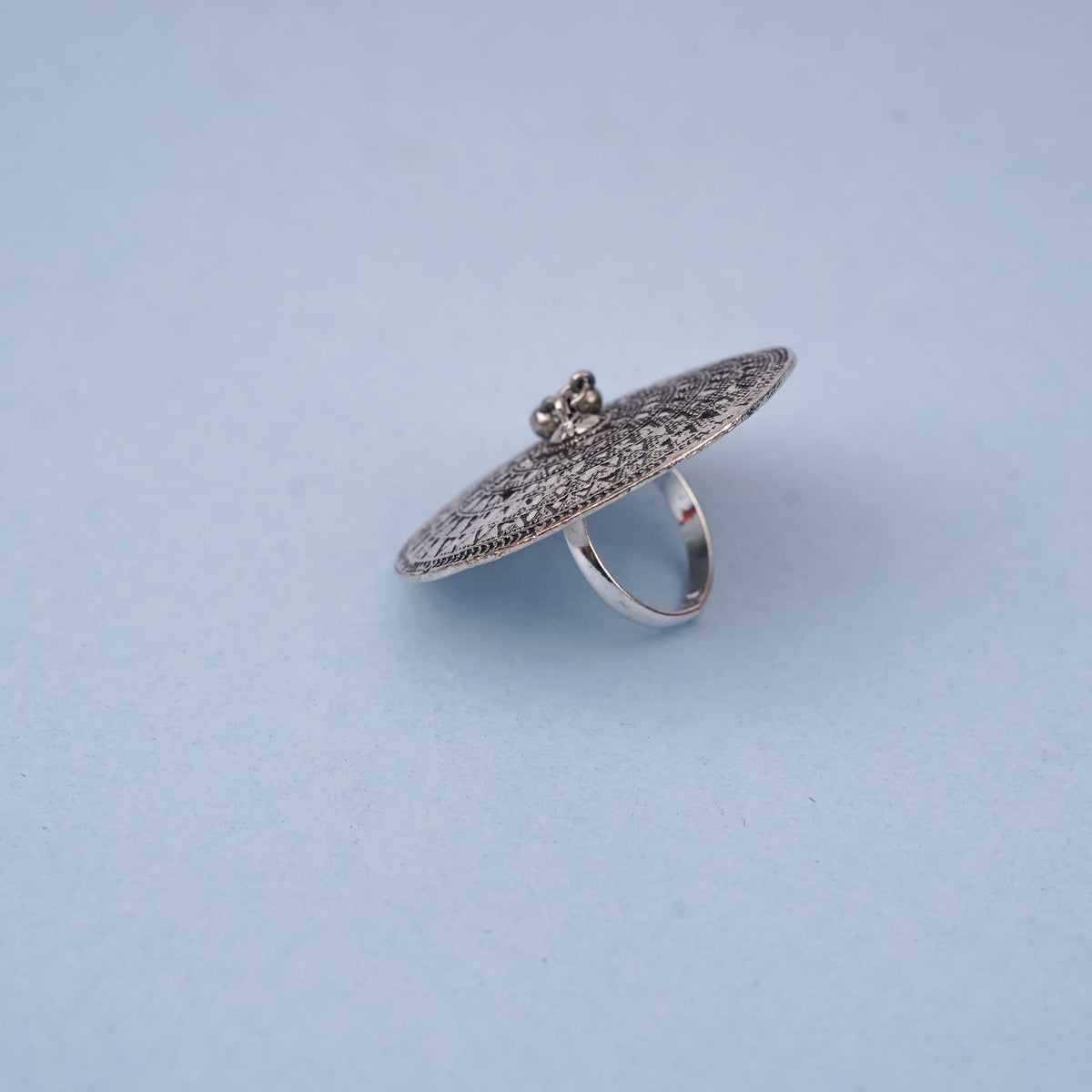 Chhavi- Silver oxidised ring