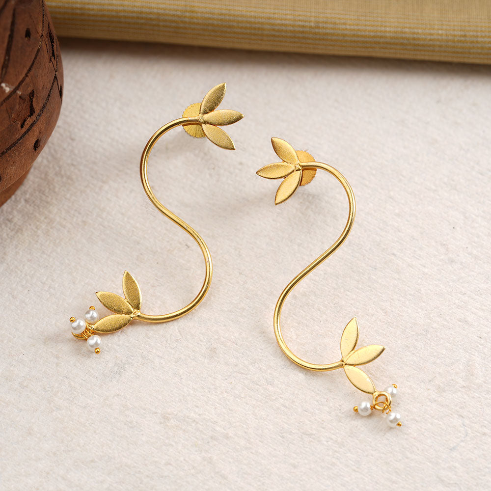 Aparna- Hanging Pearl Stud Earrings
