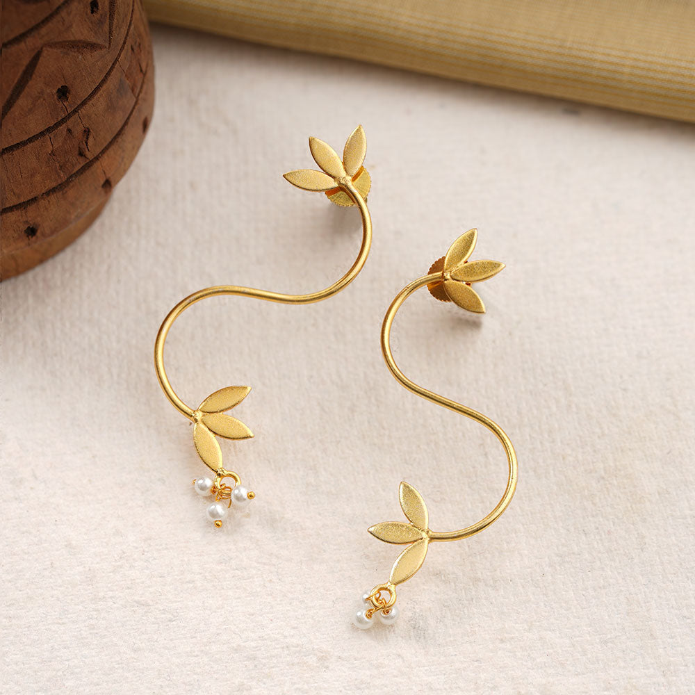 Aparna- Hanging Pearl Stud Earrings