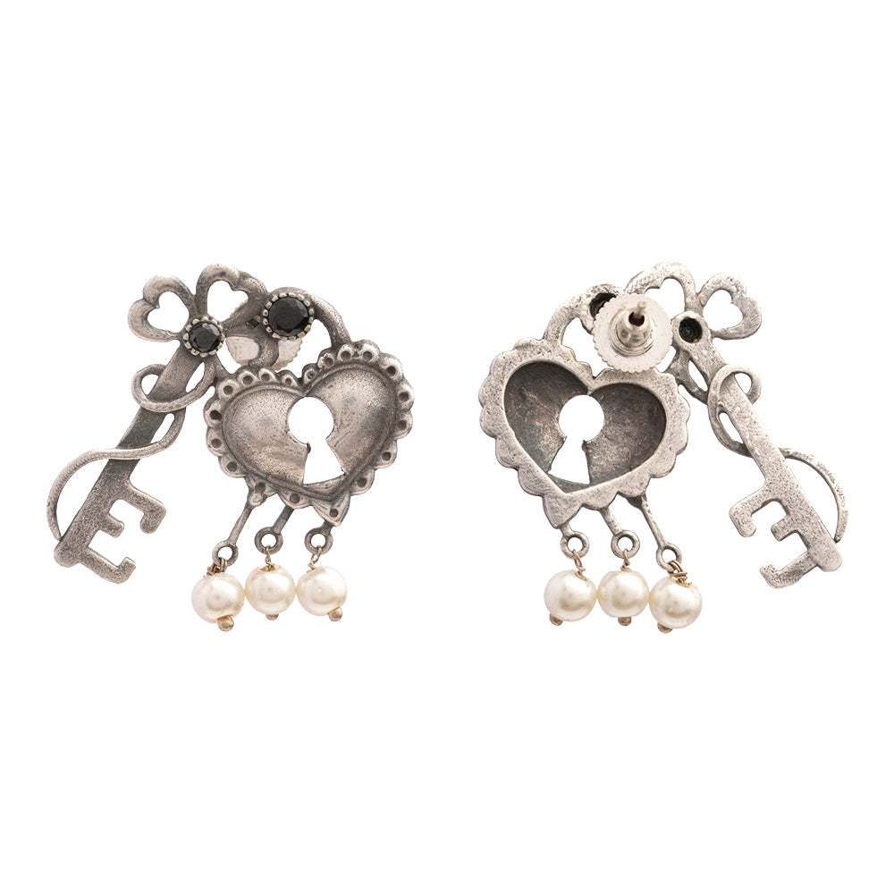 Kunjika- Silver Brass Oxidised Stud Earrings(Black)