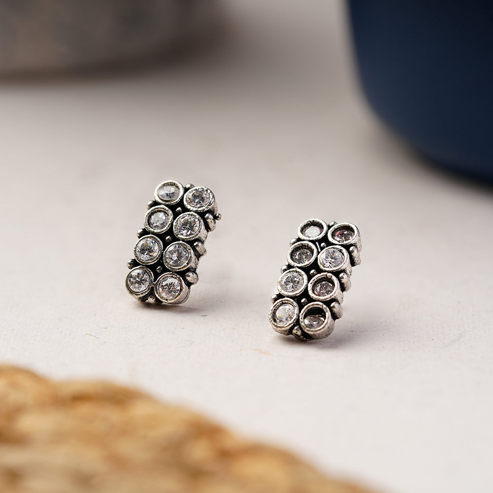 Roshni- Silver Brass Kundan Studded Stud Earrings