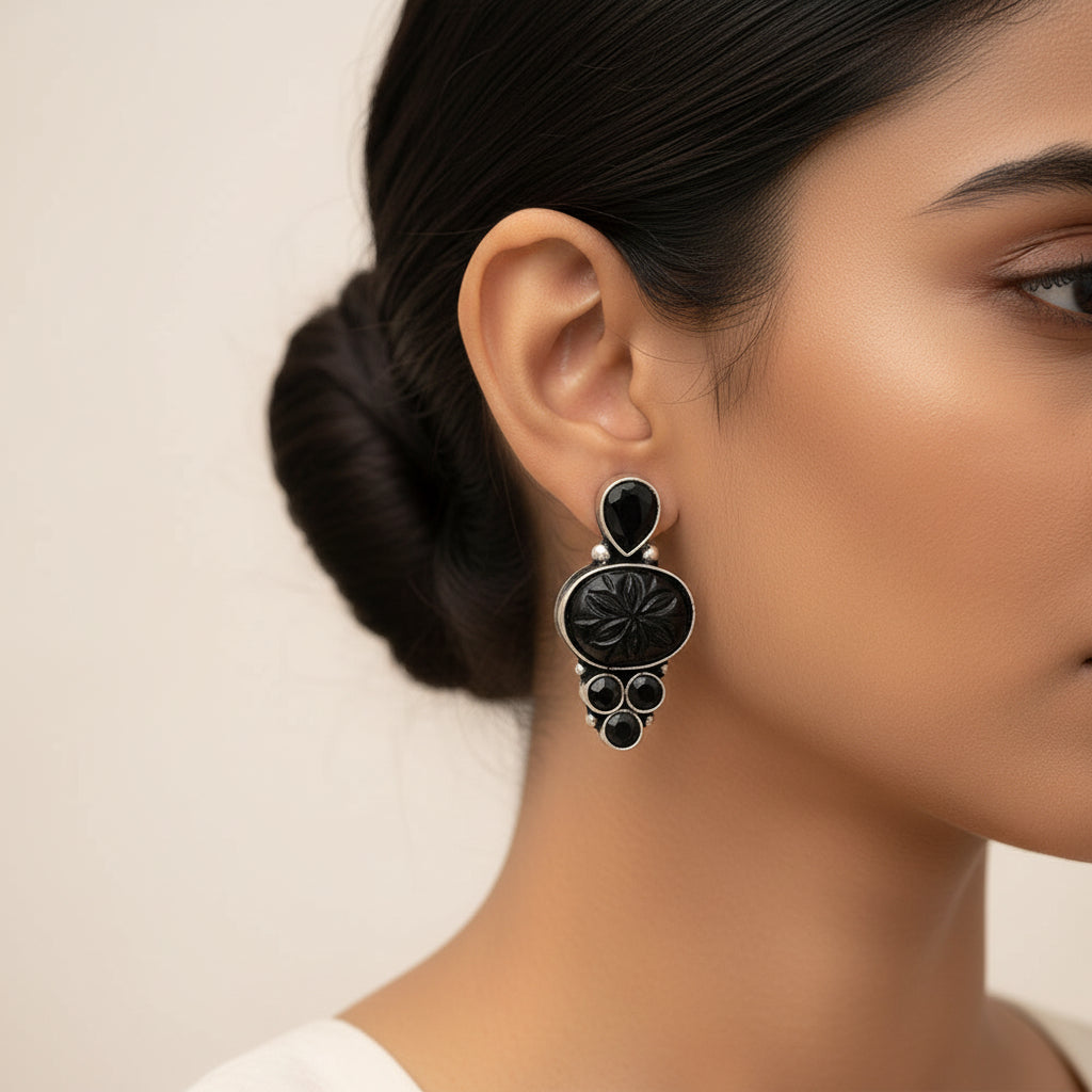 ShilpaRatna – Stone-Studded Brass Stud Earrings (Black)
