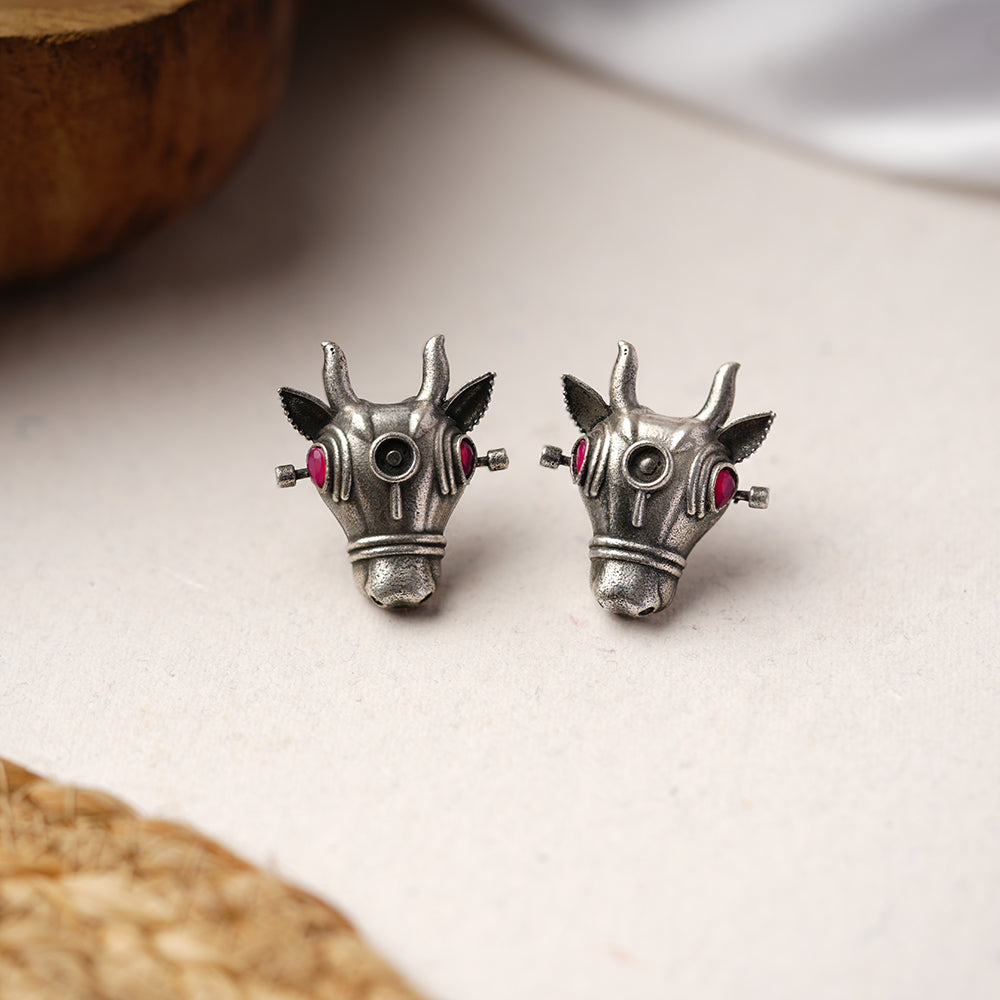 Nandi- Silver oxidised Stone-Studded stud earrings(Red)