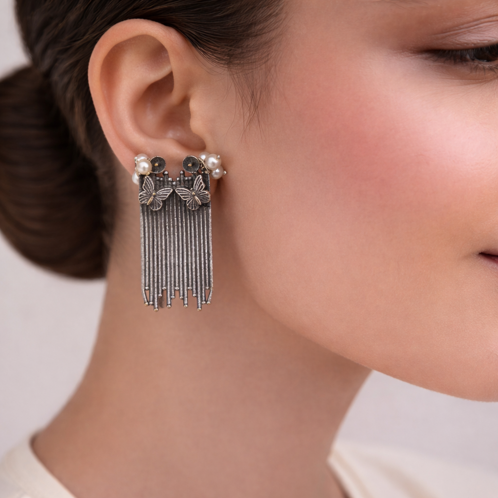 Vihangi- Silver Brass Oxidised Stud earrings