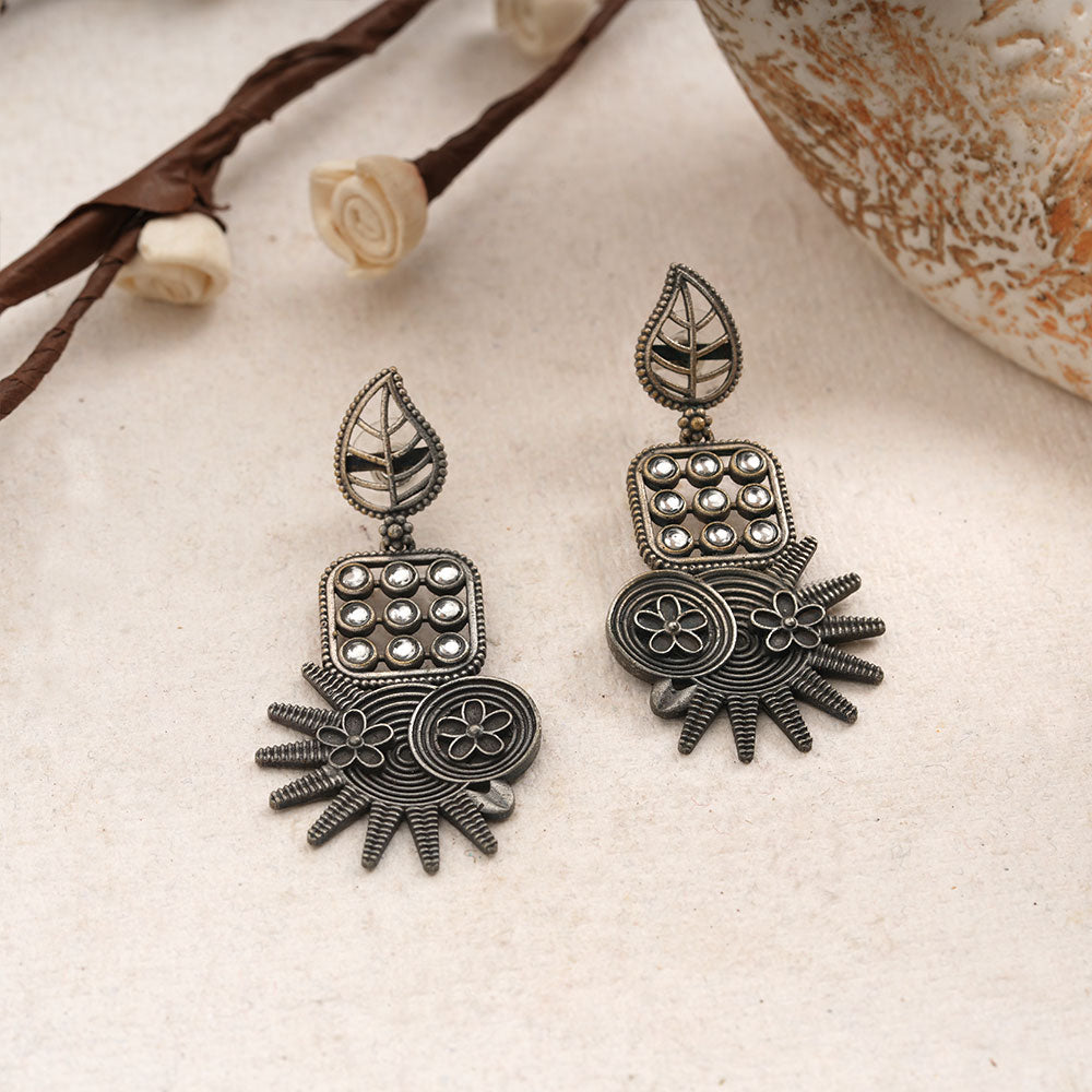 Pallavi – Silver Brass Oxidised Dangler Earrings ( White )