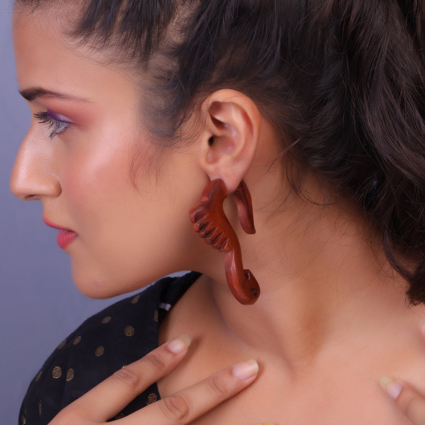 Noira- Wooden Dangler Earrings