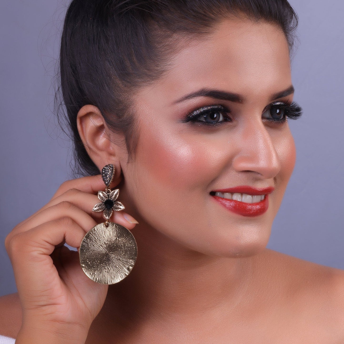 Meadow Etch- Metallic dangler earrings