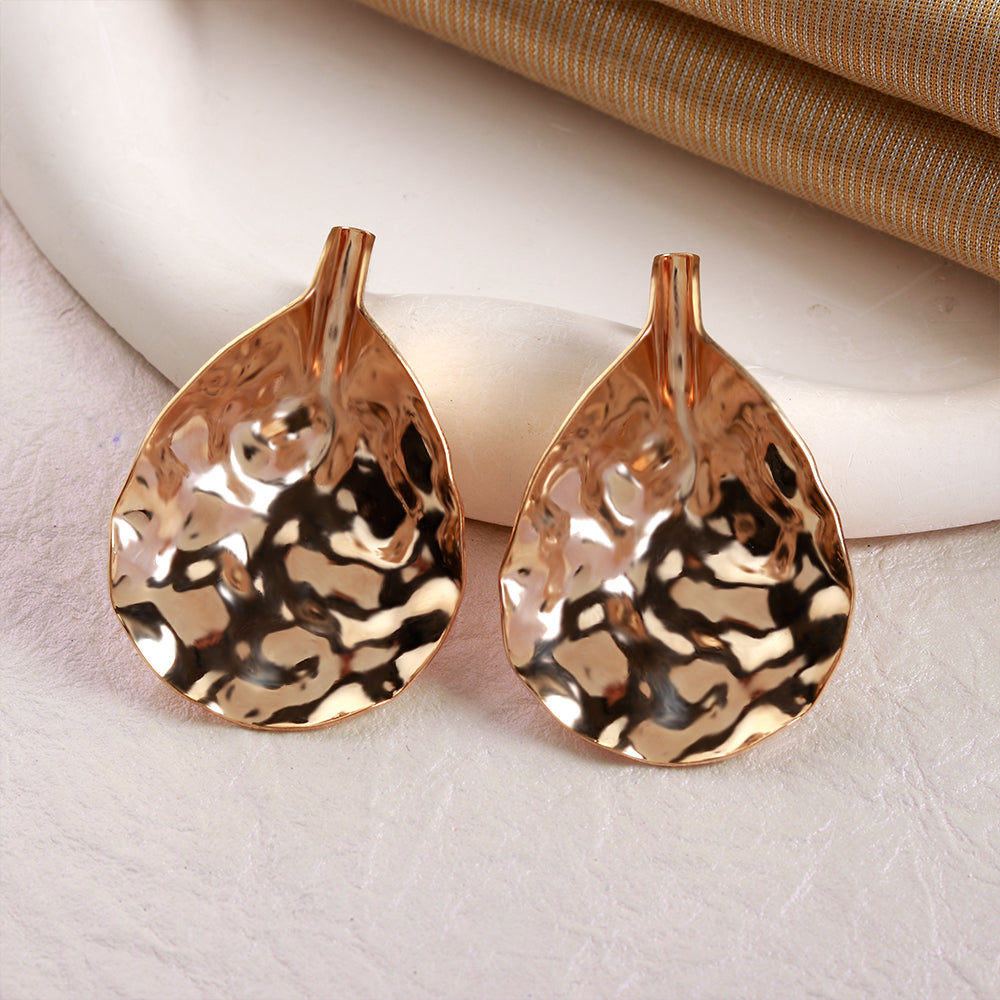 Garden Beam- Golden pleated stud earrings