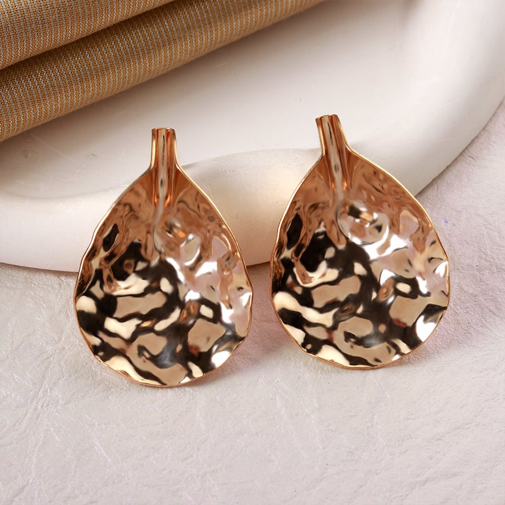 Garden Beam- Golden pleated stud earrings