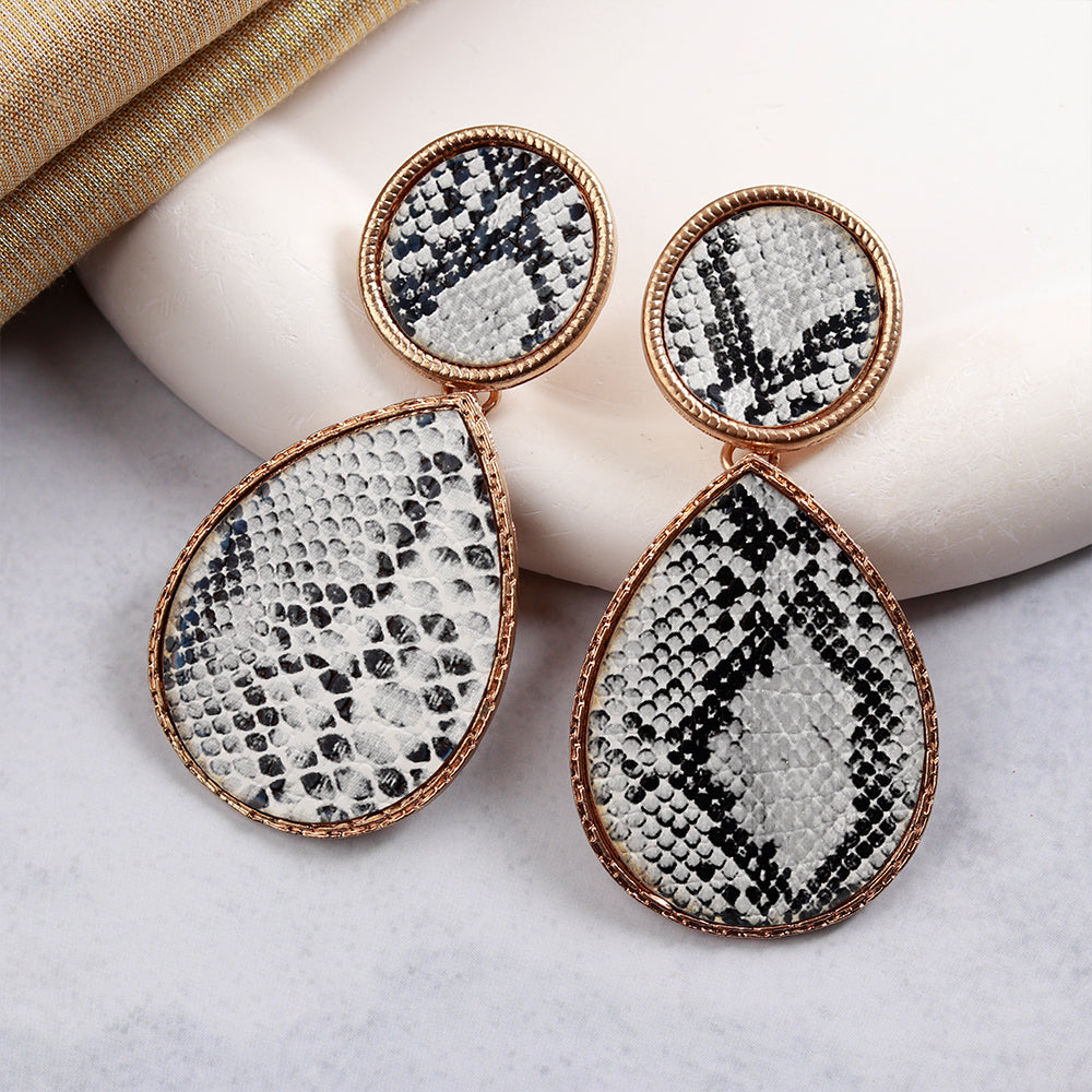 sleek scales- Animal print Dngler earrings