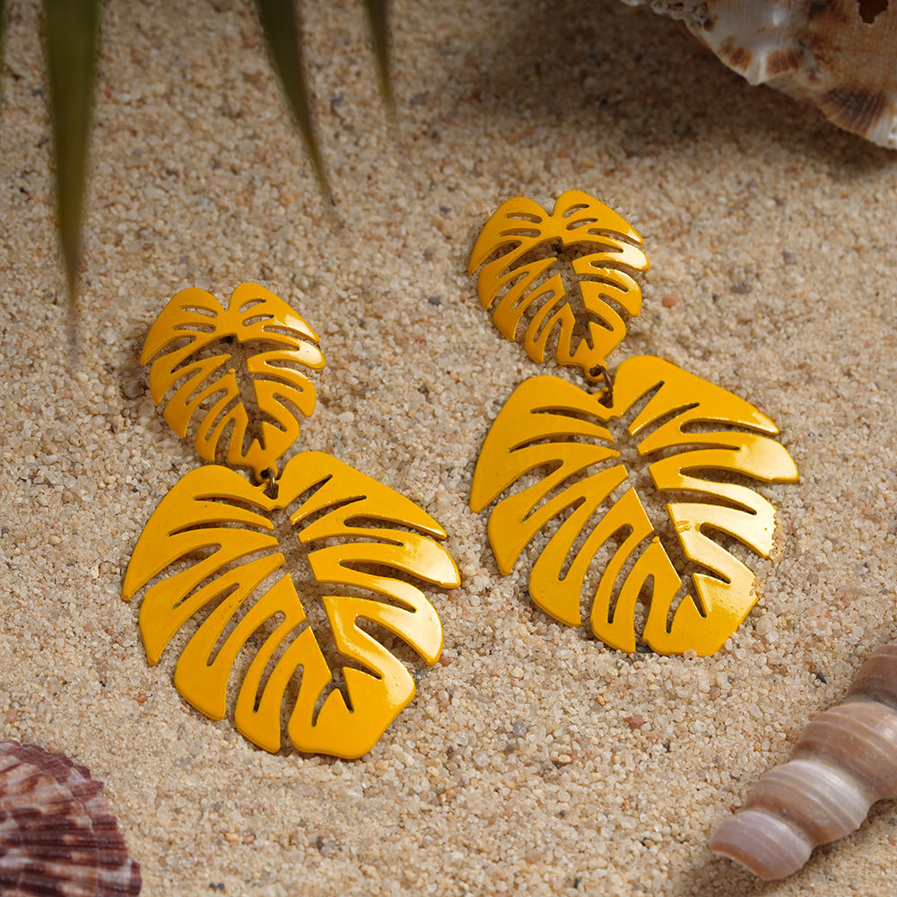 Palm Glam- Lead shaped dangler Earrings