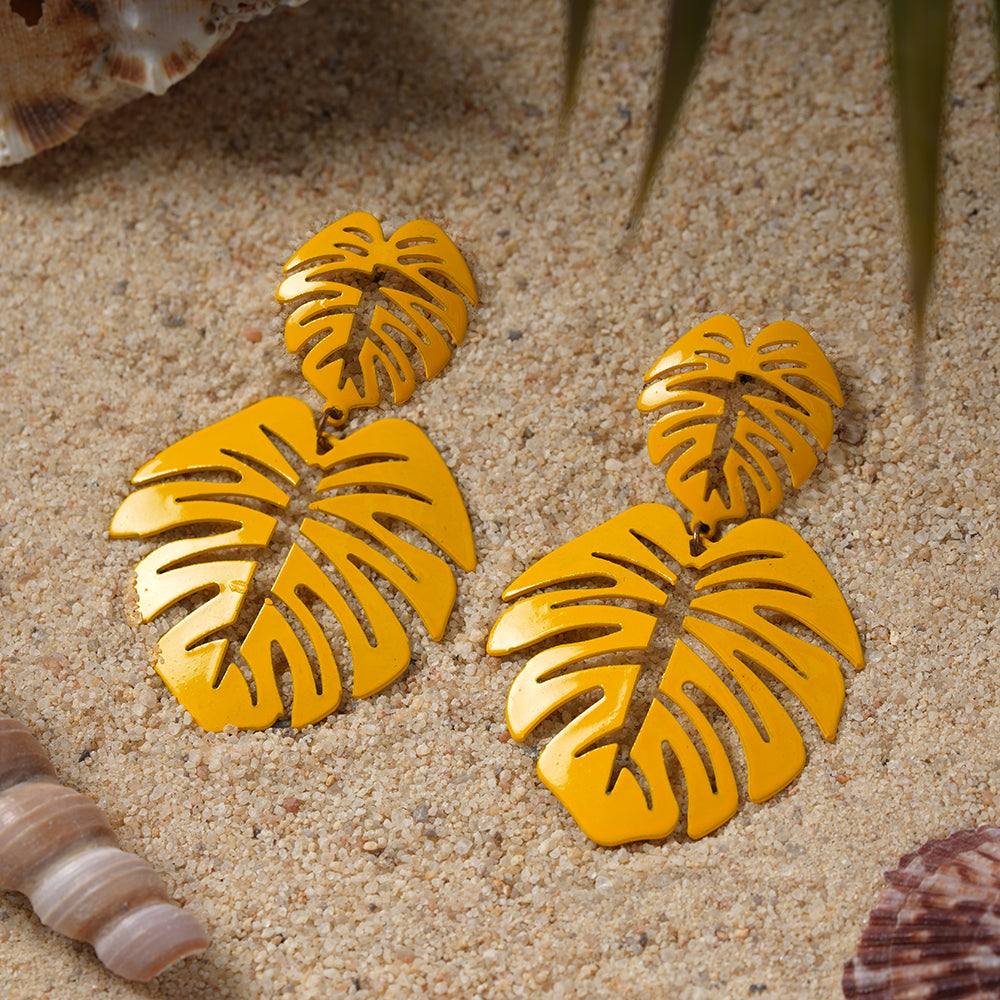Palm Glam- Lead shaped dangler Earrings