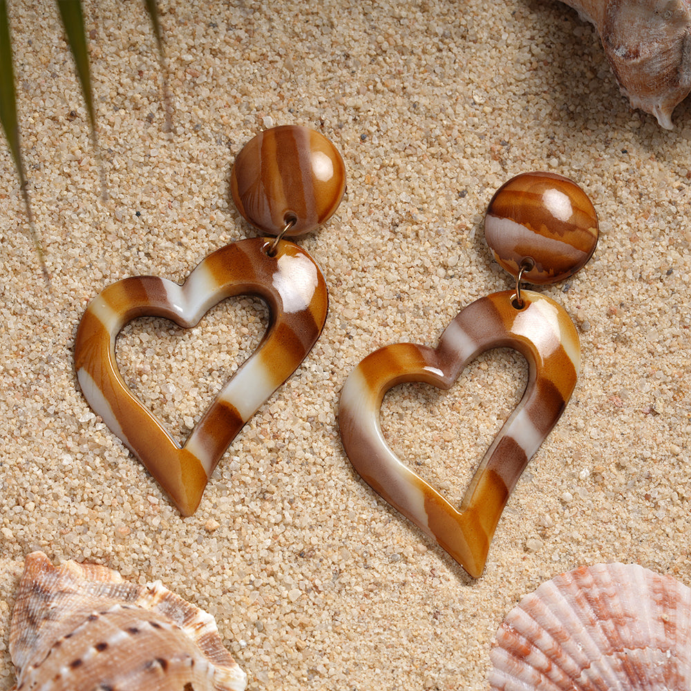 Hey Heart- Heart shaped dangler earrings