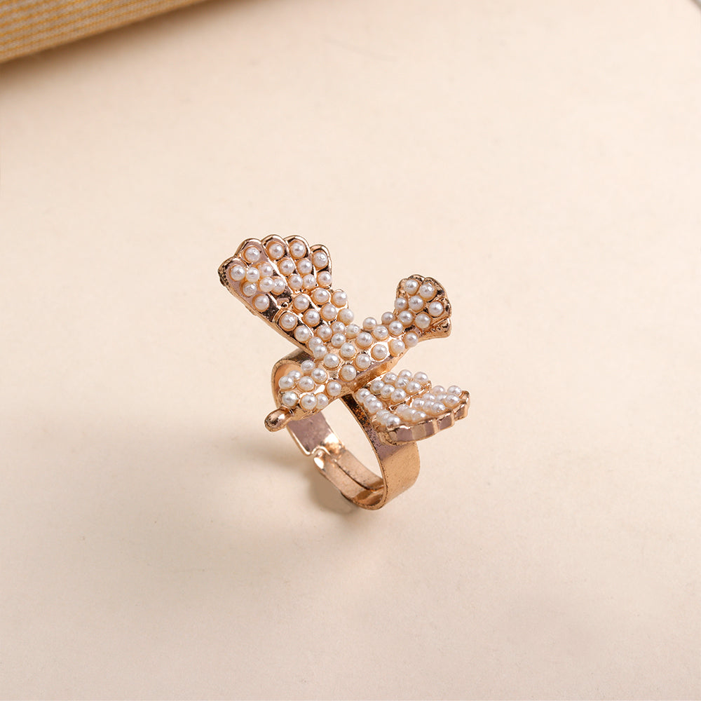 Flawlwss flight- Pearl studded bird shaped ring