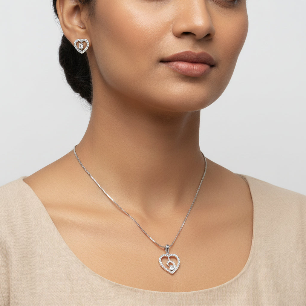 Solune- Stone studded neckpiece set