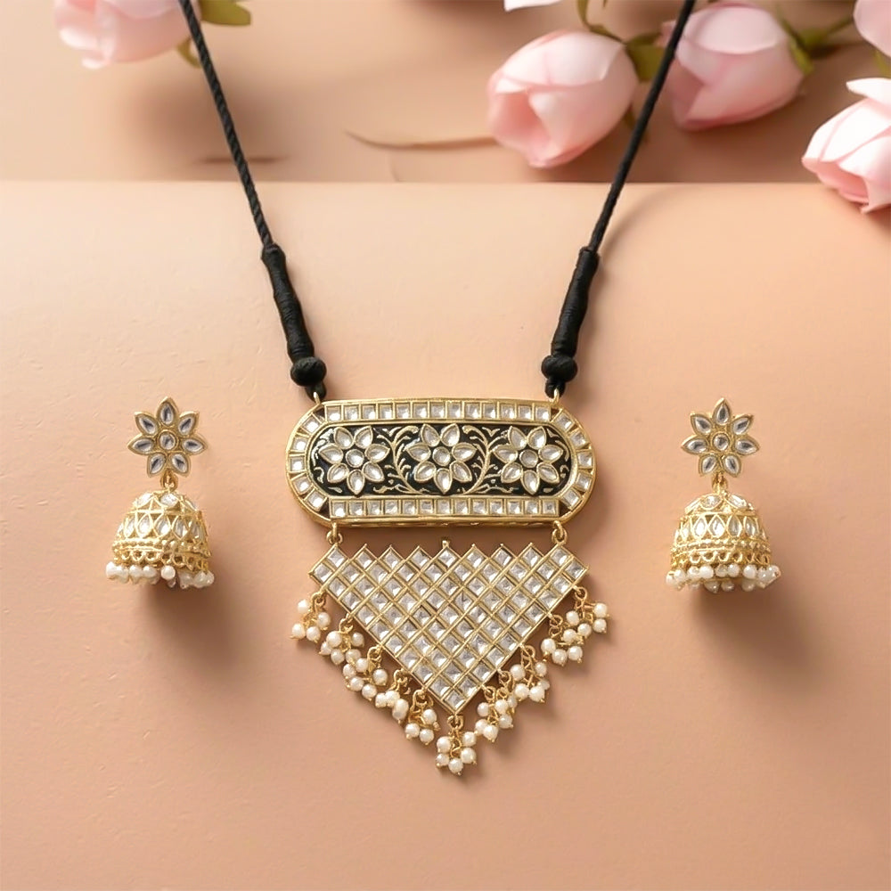 Mehera - Floral Pearl Neckpiece Set {Black}