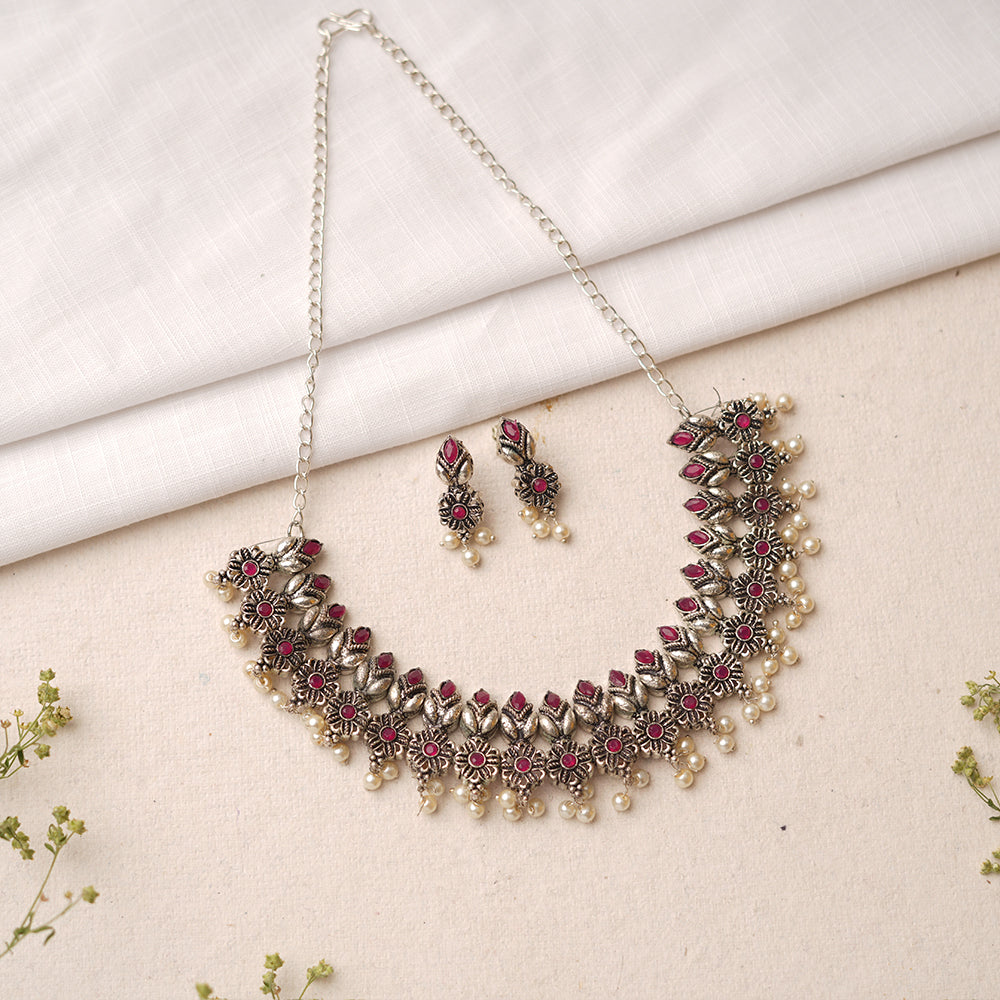 Sumedha – Stone-Studded Necklace Set