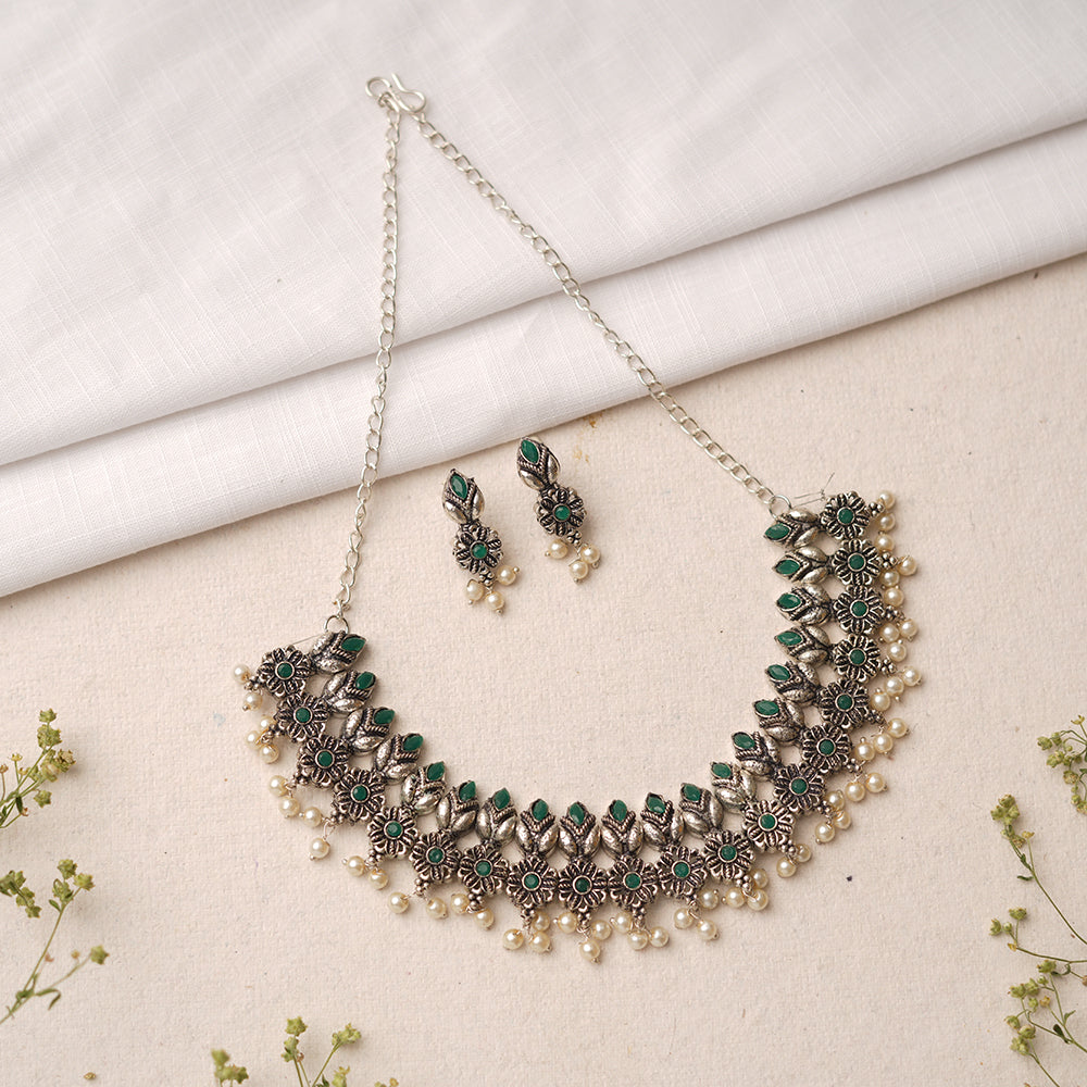 Sumedha – Stone-Studded Necklace Set