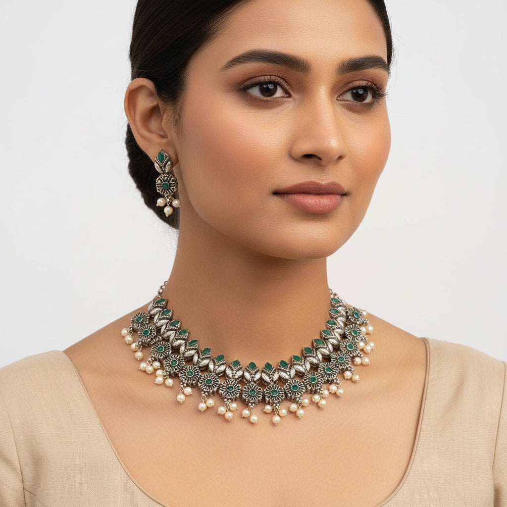 Sumedha – Stone-Studded Necklace Set