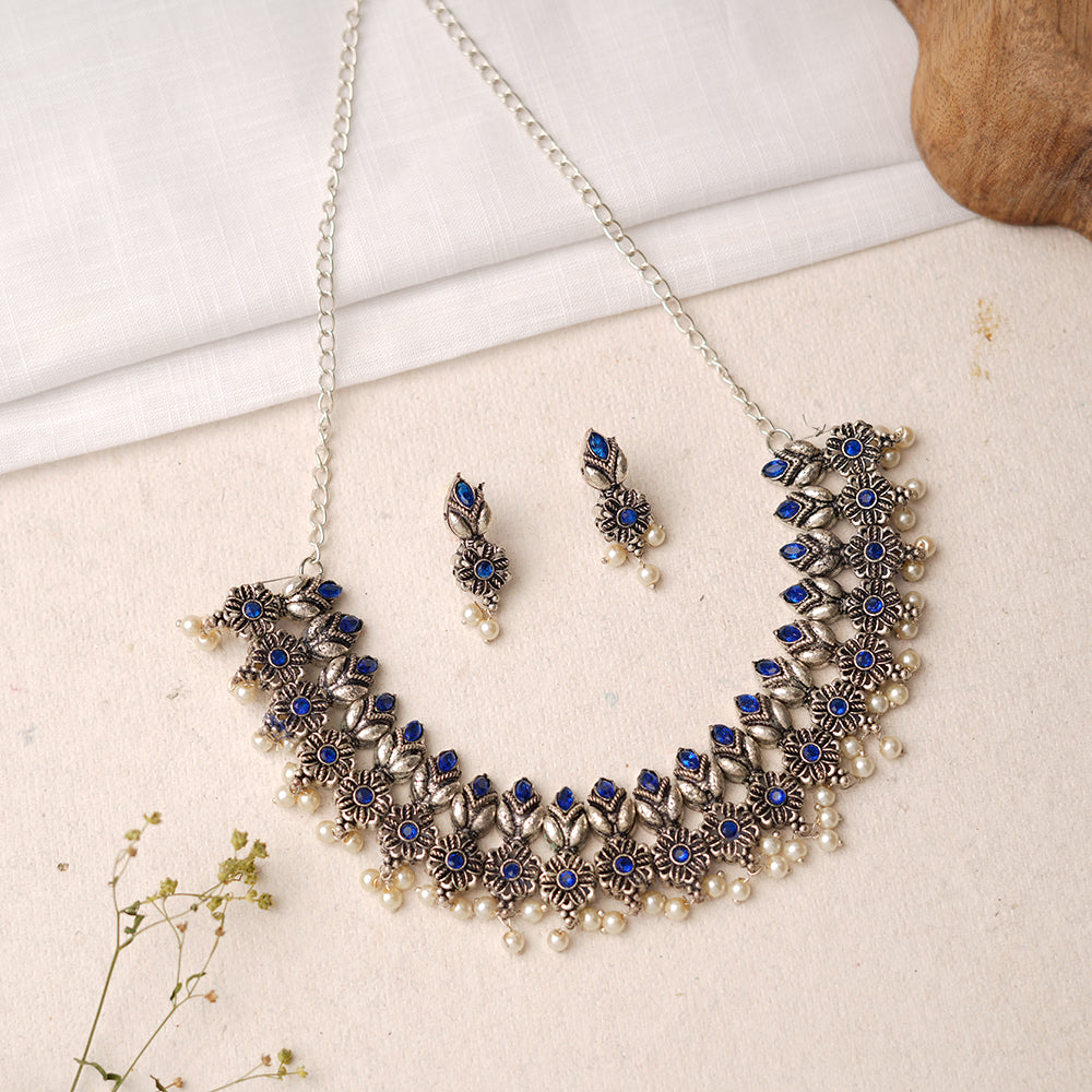 Sumedha – Stone-Studded Necklace Set