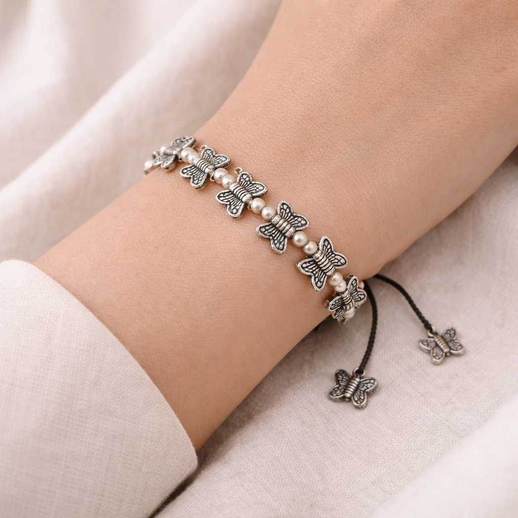 RajTitli- Oxidised beaded bracelet