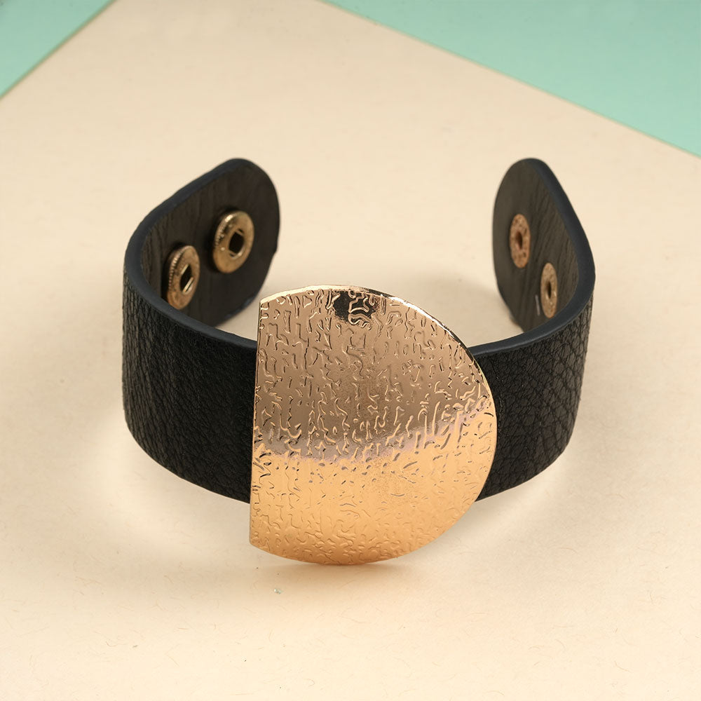 Oak Leather Knot- Statement Leather Bracelet