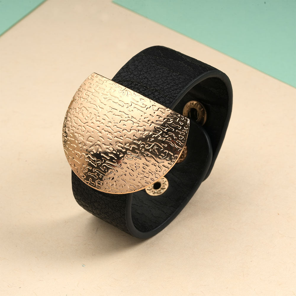 Oak Leather Knot- Statement Leather Bracelet