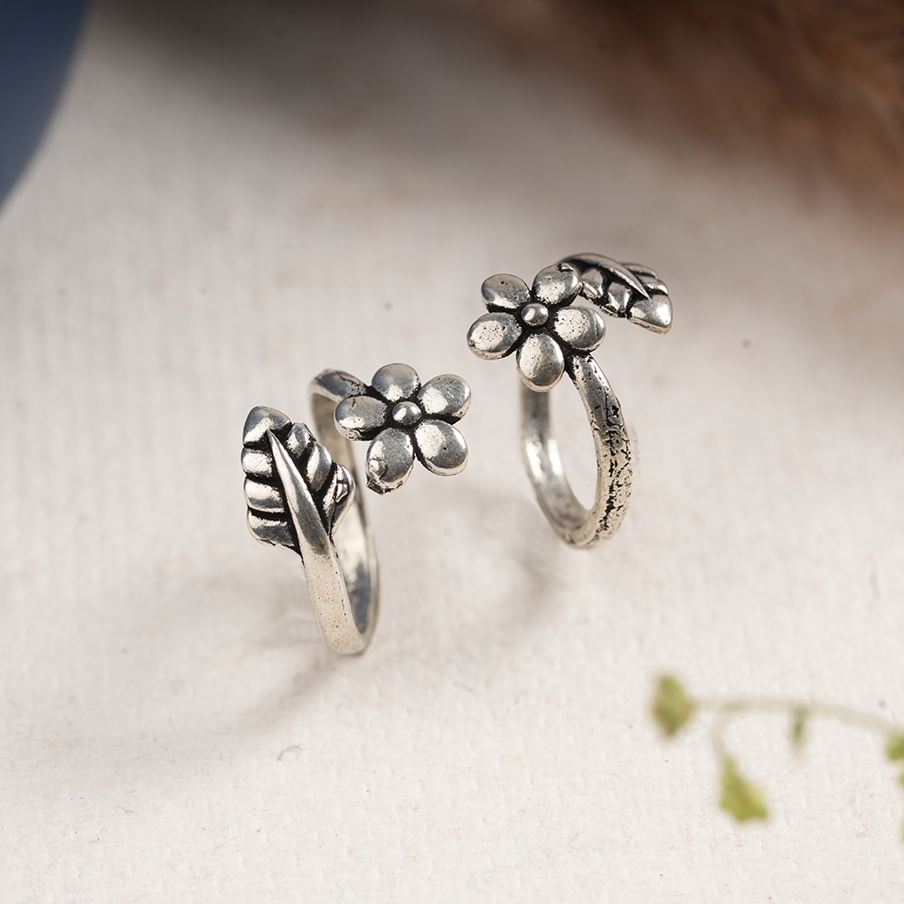 Saanvi- Oxidised Brass Toe Ring