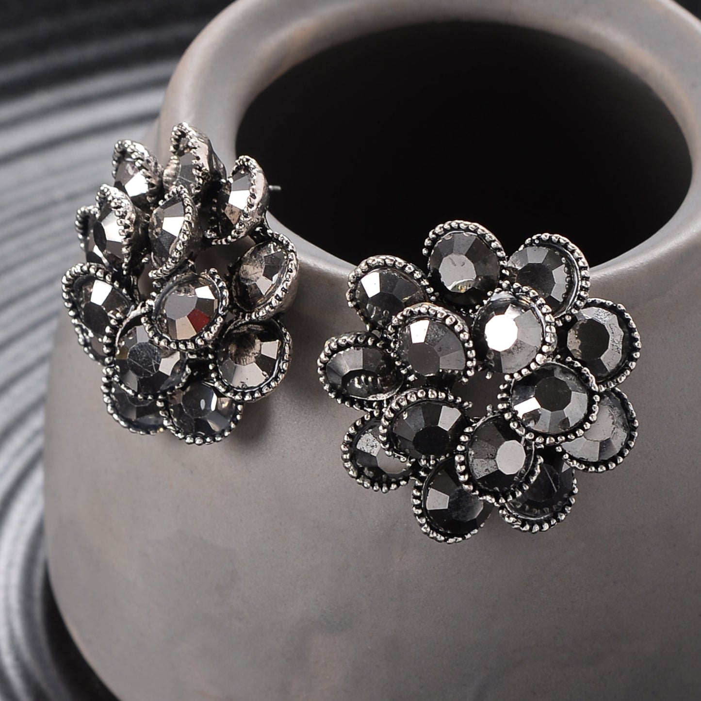 Glow Edit- Stone studded stud earrings