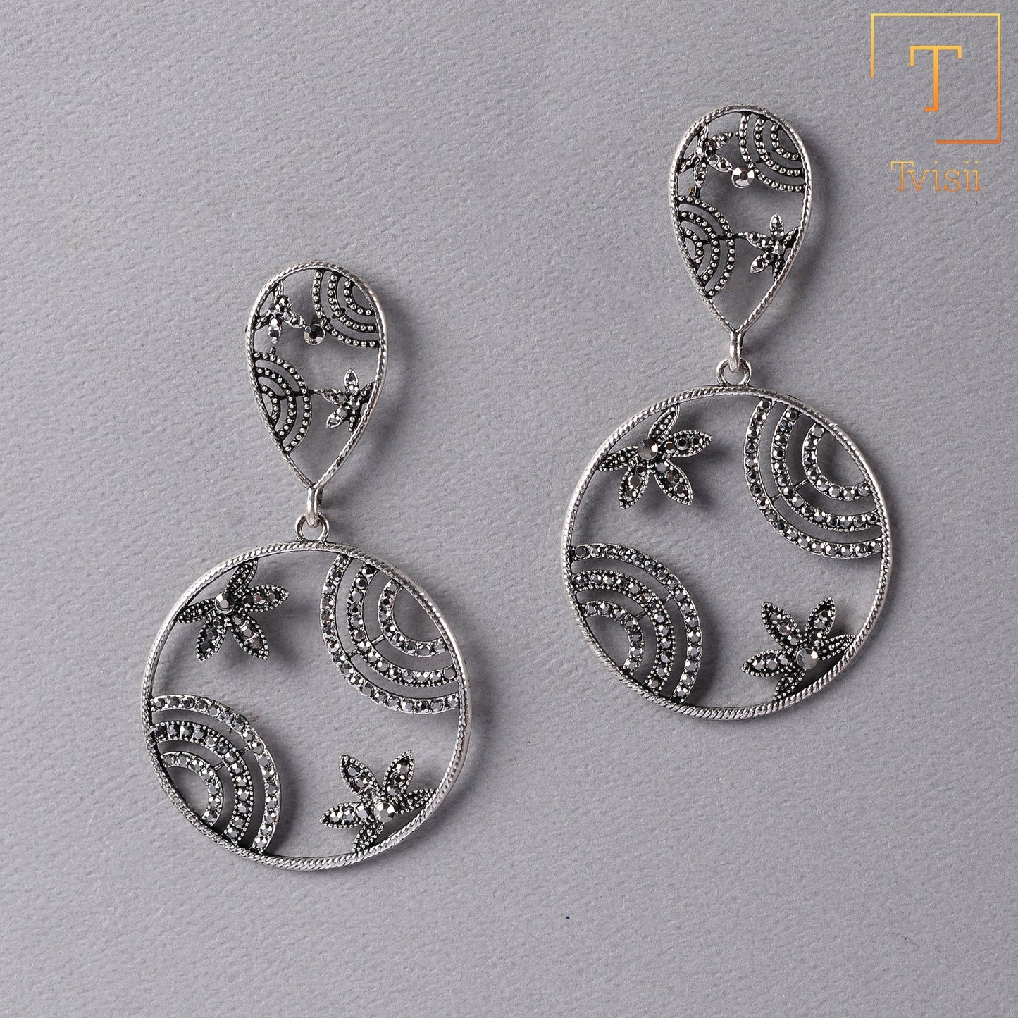 Golden Texture- Stone studded dangler earrings
