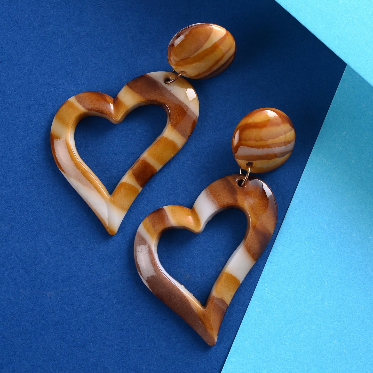 Hey Heart- Heart shaped dangler earrings