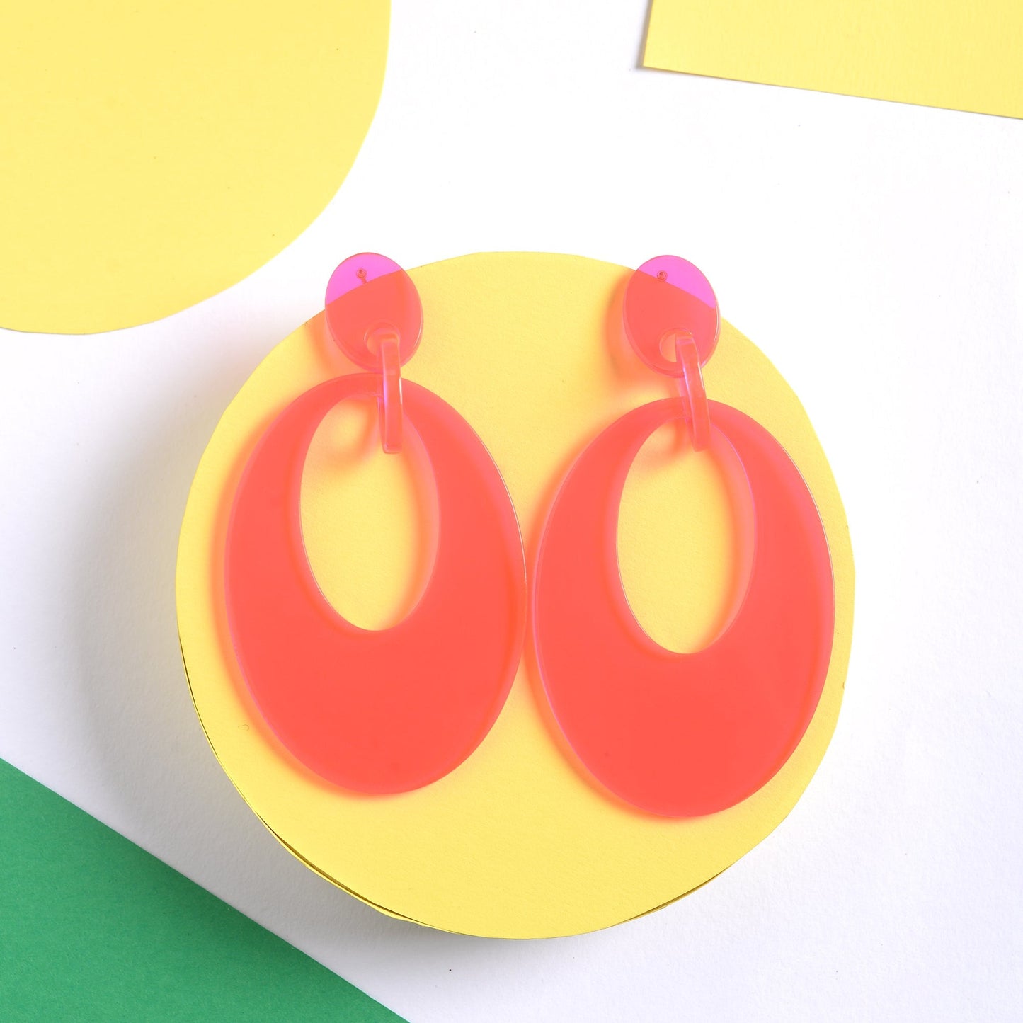 Lume Oval- Vibrant dangler earrings