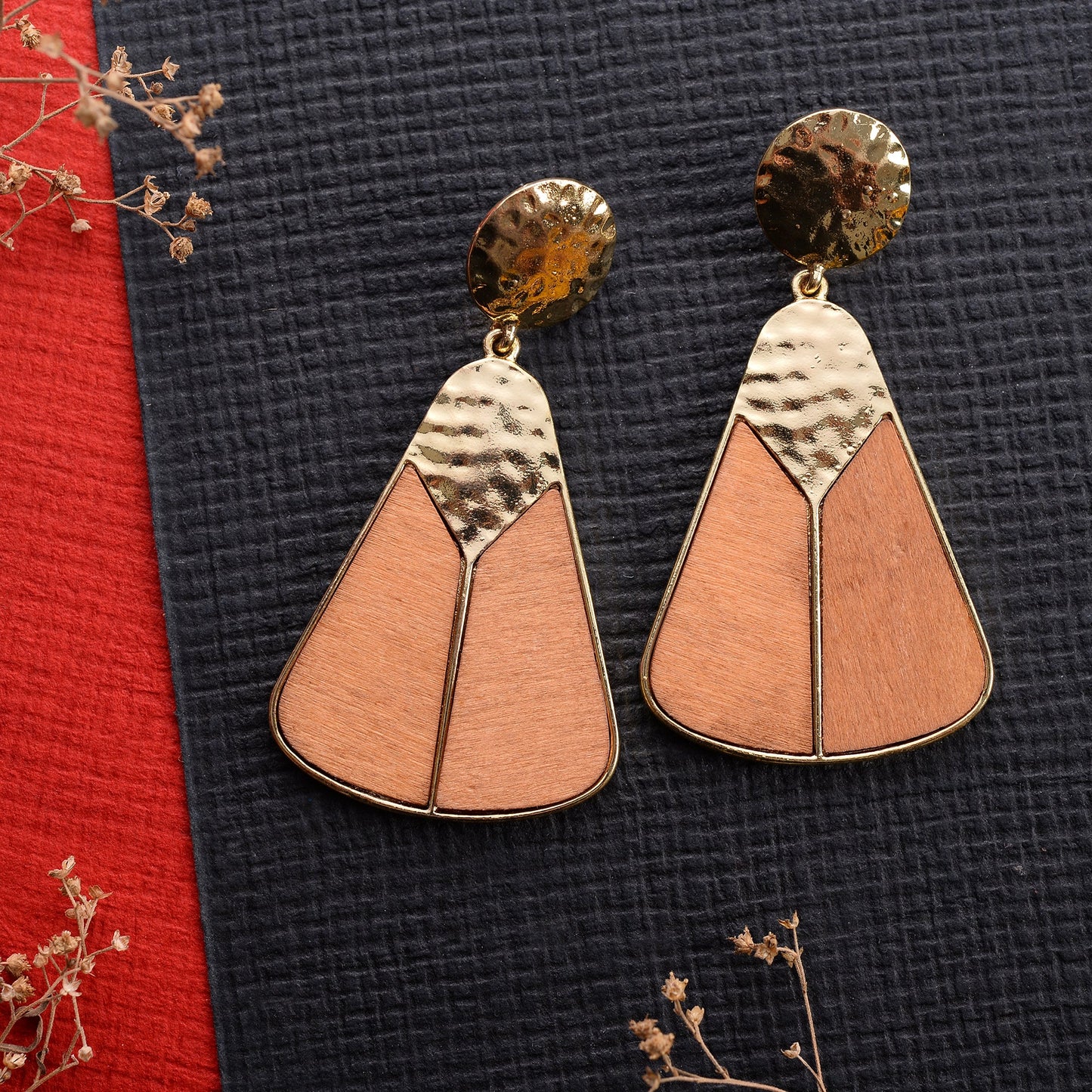 Timeless Thread- Metallic Dangler earrings