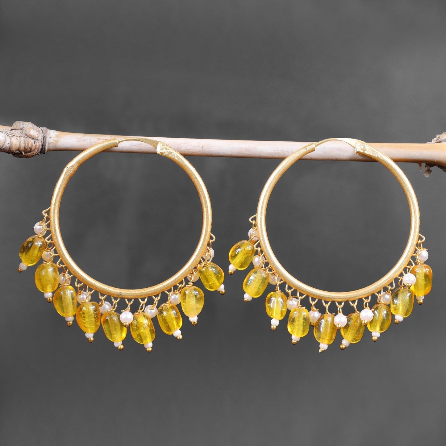 Zoya – Hanging Pearl Hoop Earrings