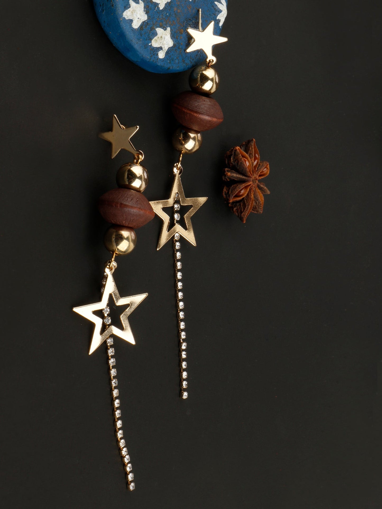 Shine star- Star shaped dangler earrings
